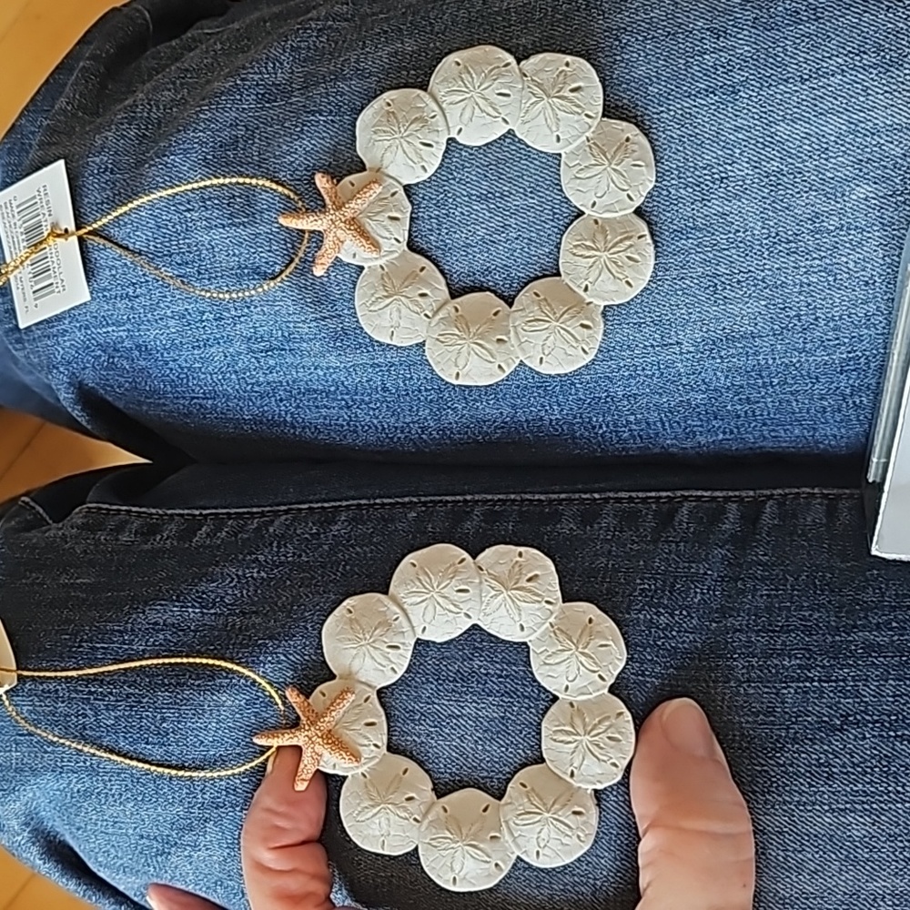 🕊🕊 2 ornaments ~ You get both!